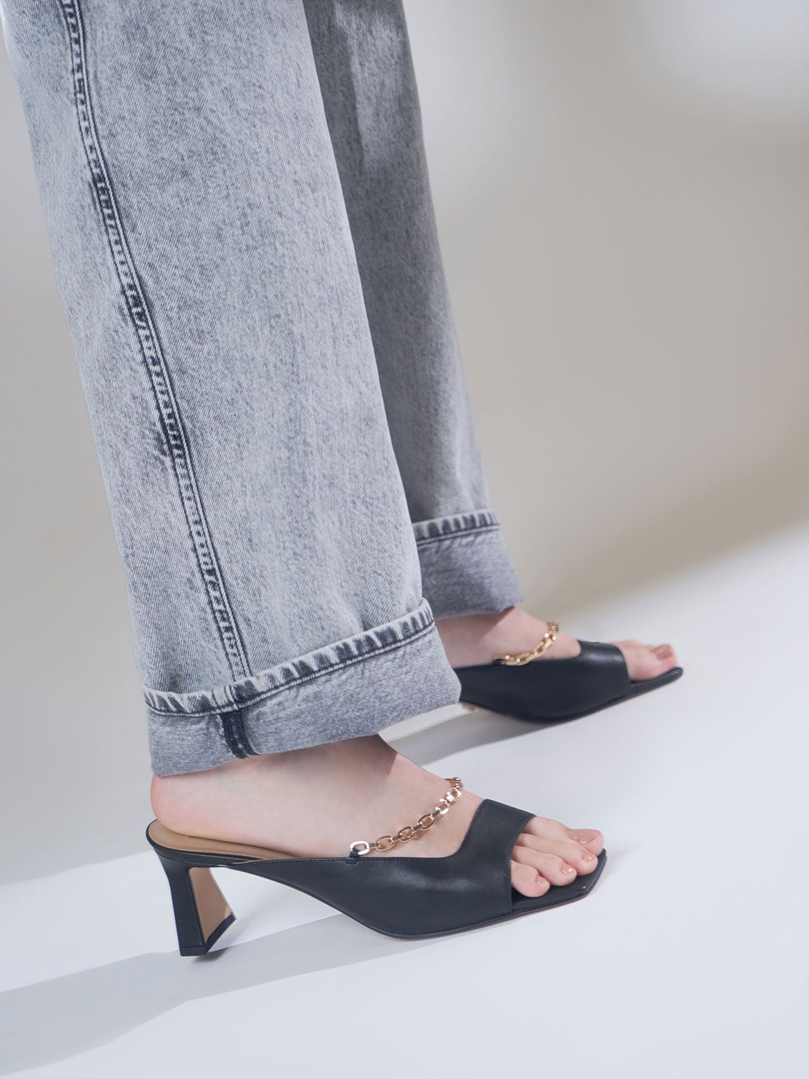 Leather Chain Link Mules